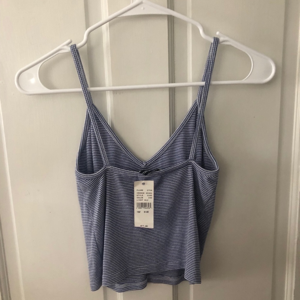 Crop shirt size small